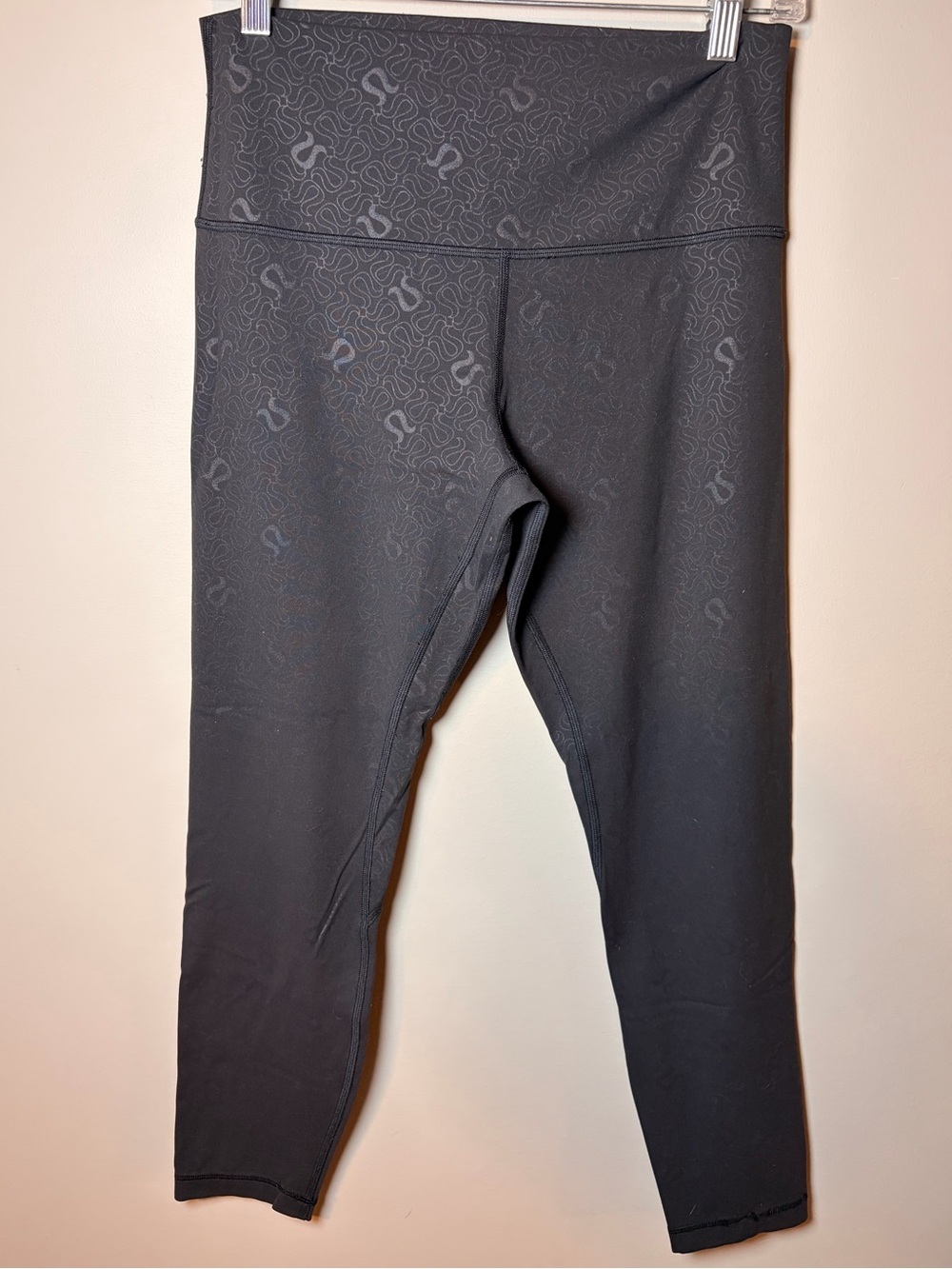 Lululemon Wunder Under High Rise Tight 25” Manifesto Emboss Black Size 10